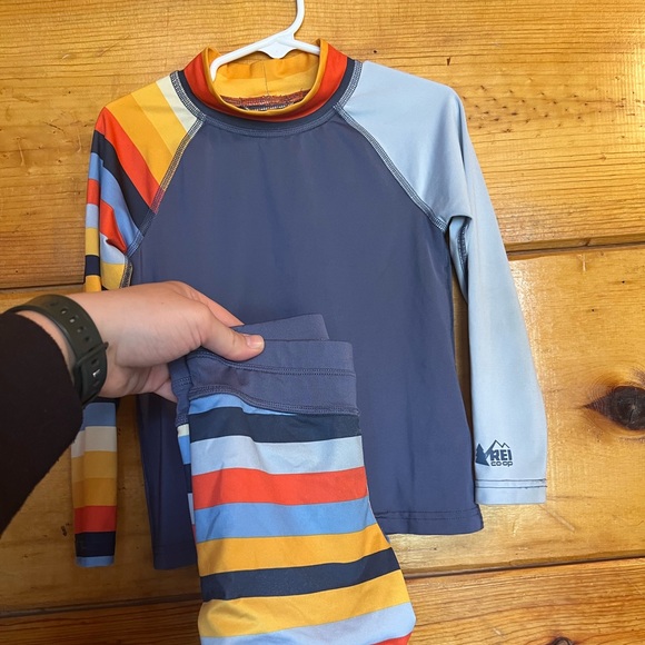 Toddler Swimsuit Set - Picture 2 of 4